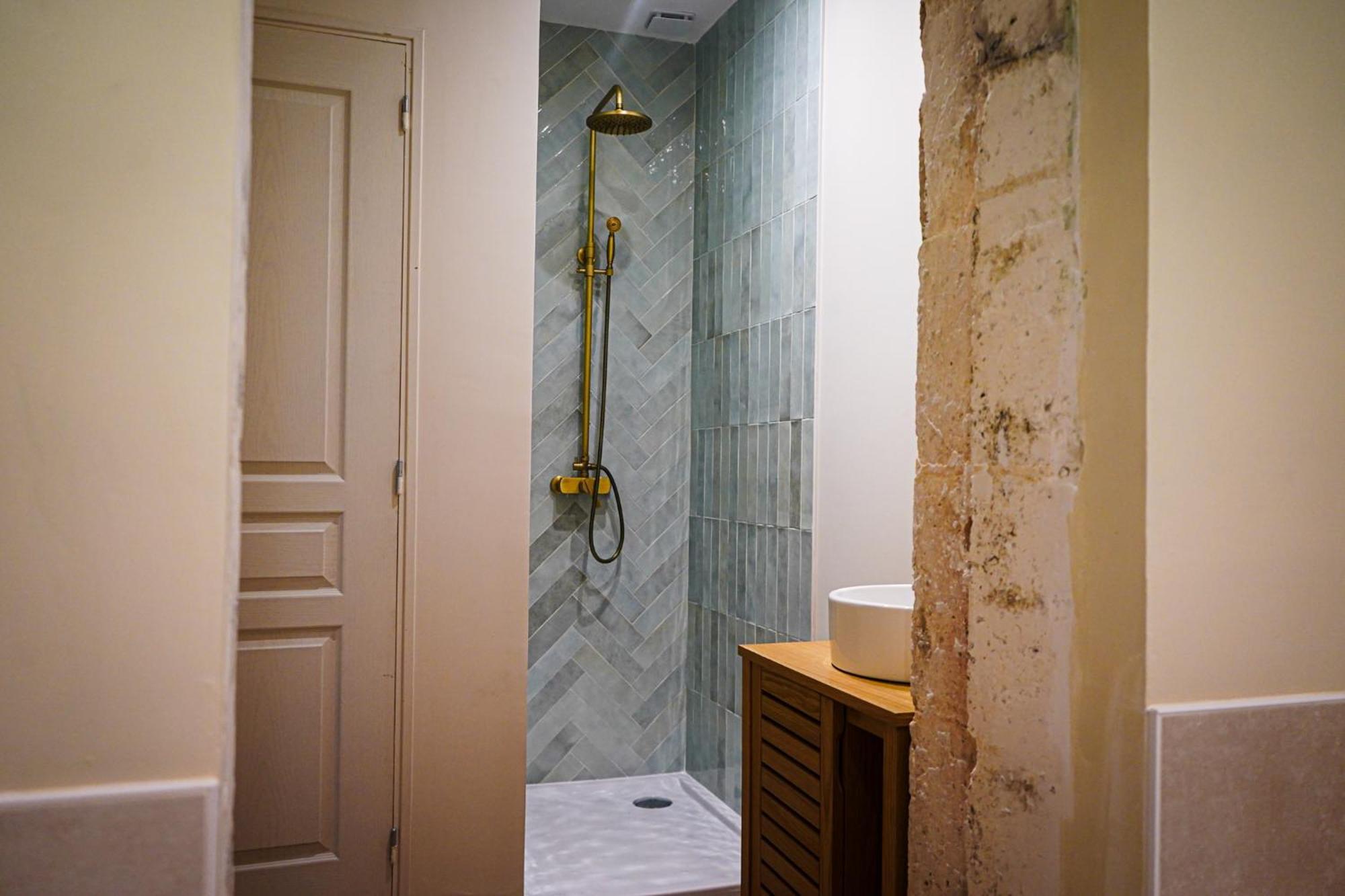 Havre De Paix Avec Balneo Spa - Maison Ideal Pour Couple - Famille & Pro - Parking Prive Et Gratuit - Wifi Et Bureau Pour Travailler - Jusqu'A 6 Personnes 앙굴렘 외부 사진